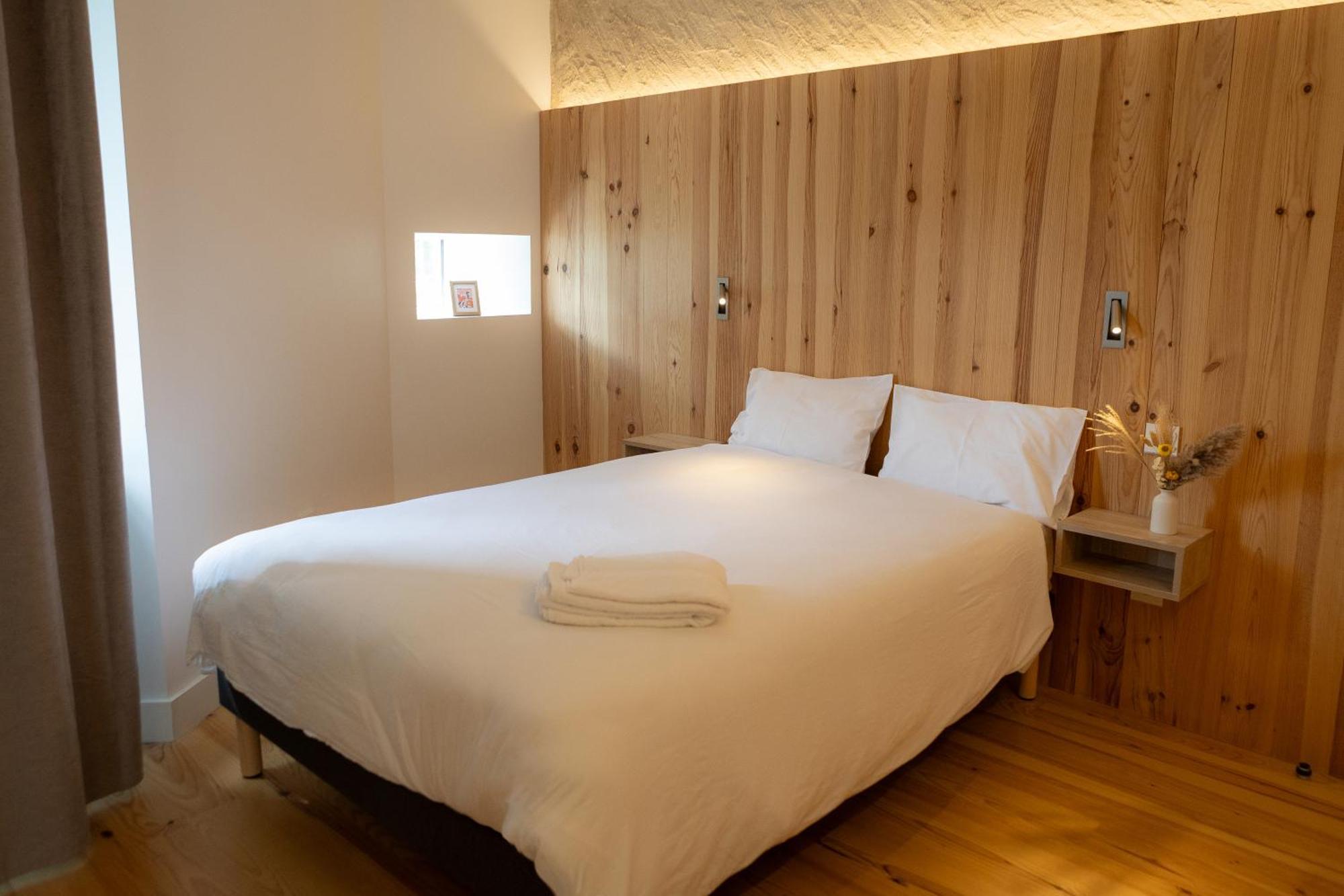 Le Bercail Bed and Breakfast Lacaze Buitenkant foto